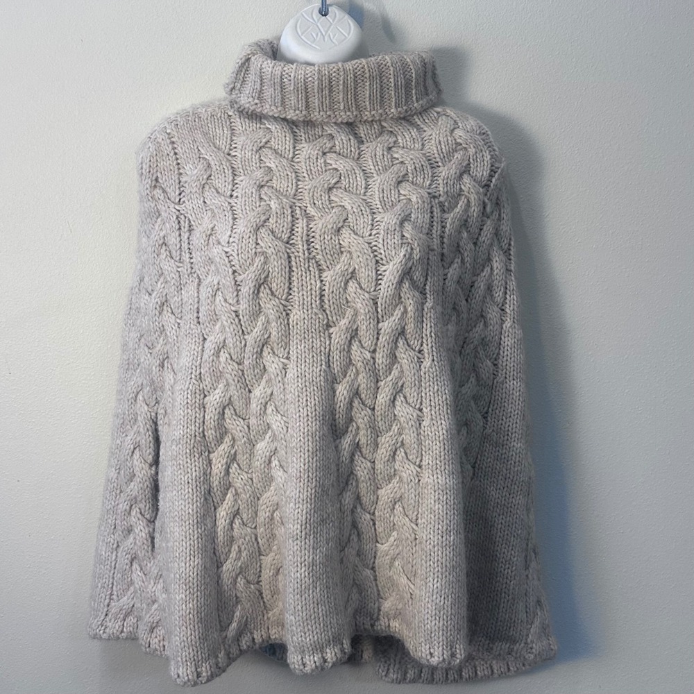 Gelso‎ Bianco Made in Italy Chunky Knit Alpaca Wool Turtleneck Poncho Cape Beige